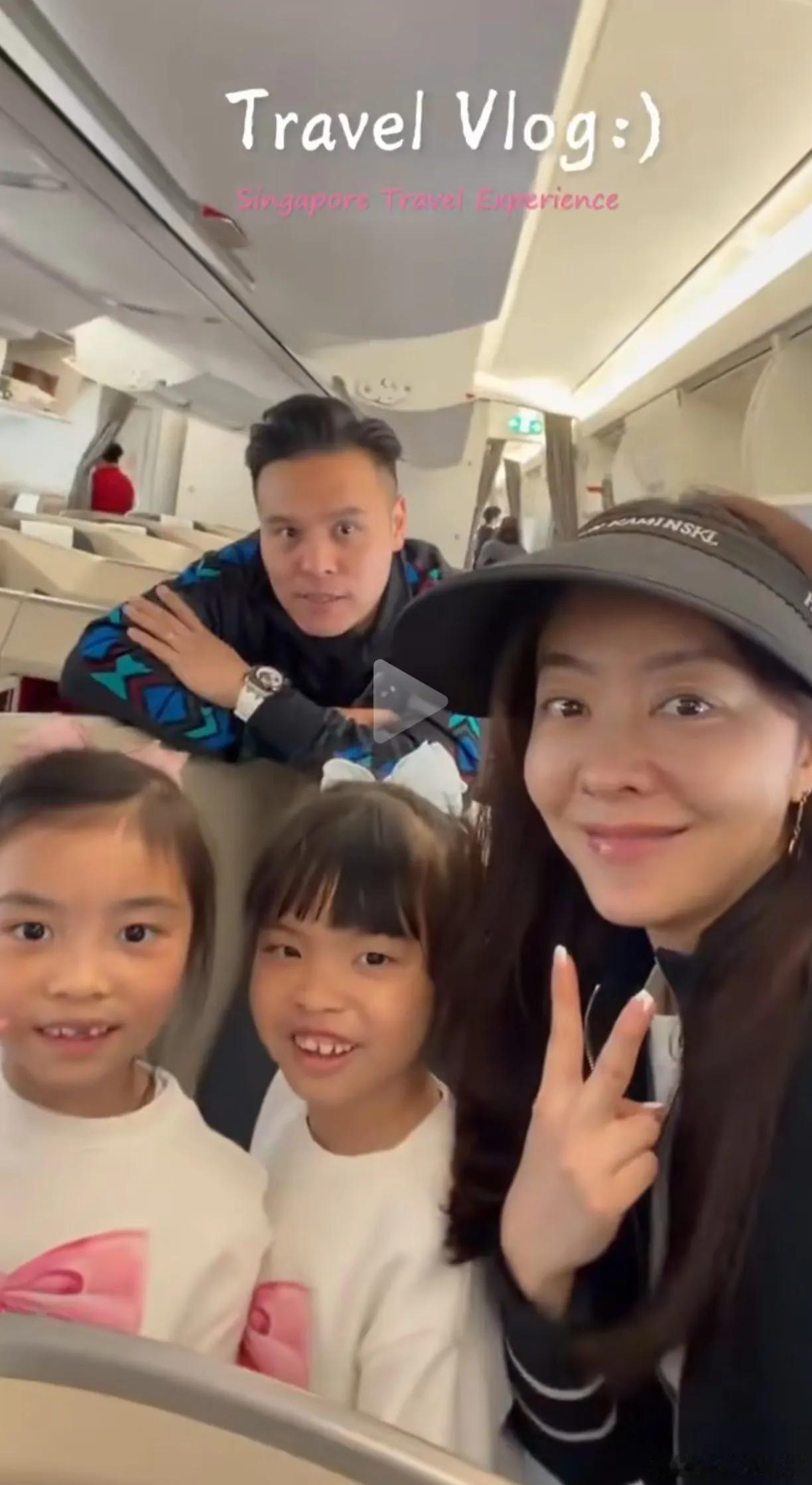 熊黛林的双胞胎女儿，你们觉得像爸爸多点还是妈妈多点？ 