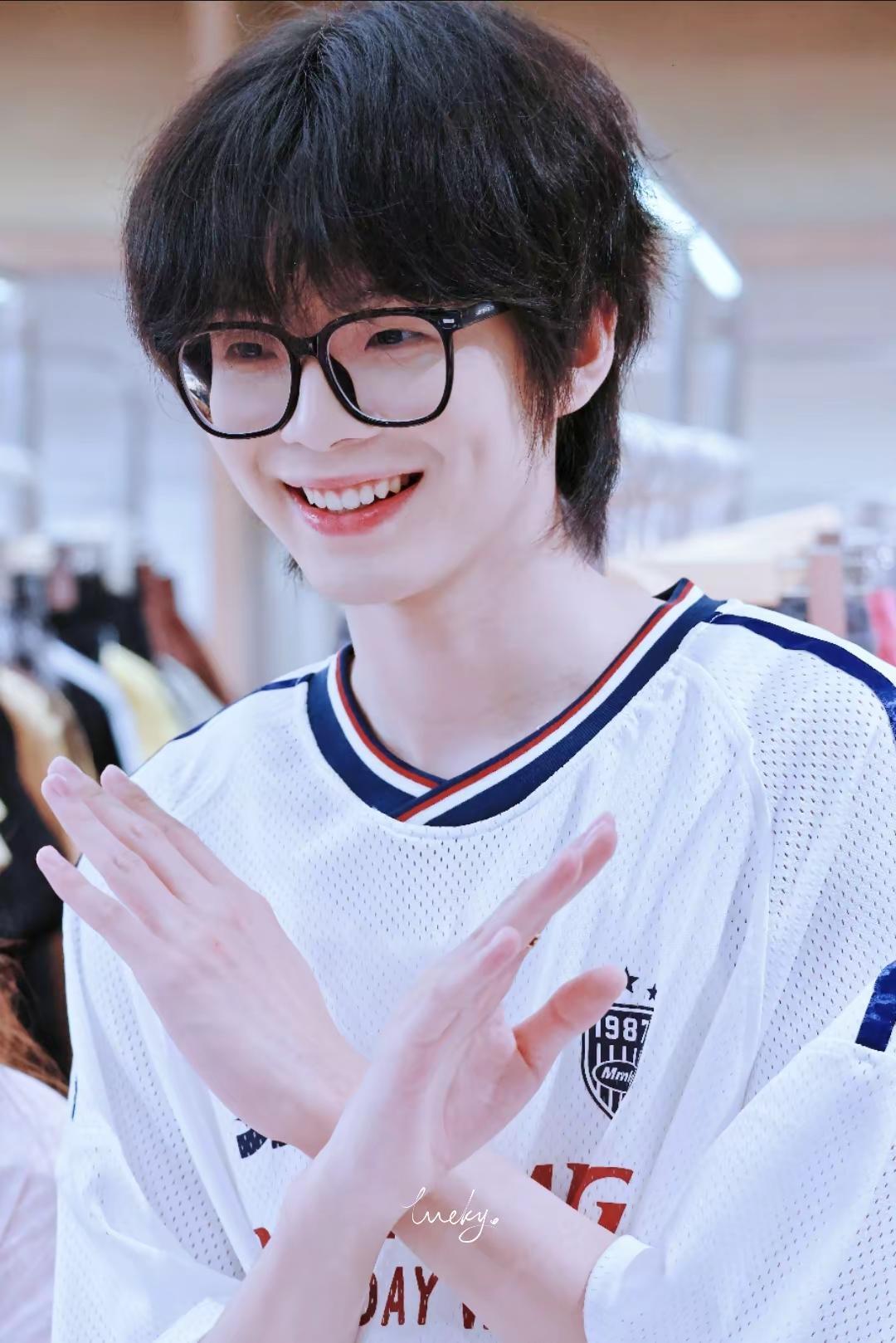 私たちの可愛いマッチング度100 %顺毛 一日店长
