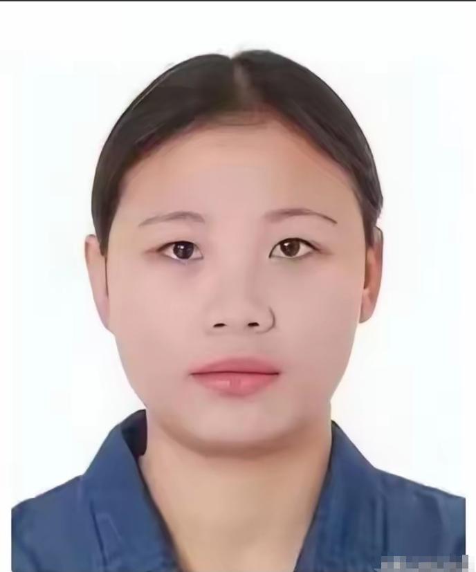 湖南警方发布悬赏通告，通缉卖淫集团主犯余井红（女，27岁）。

8月5日宜章公安