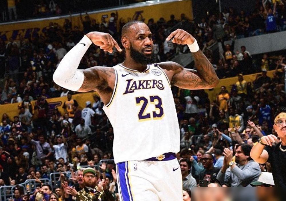 詹姆斯的末节得到16分，NBA今日之星得票如下！

詹姆斯，得票率78.2%（湖