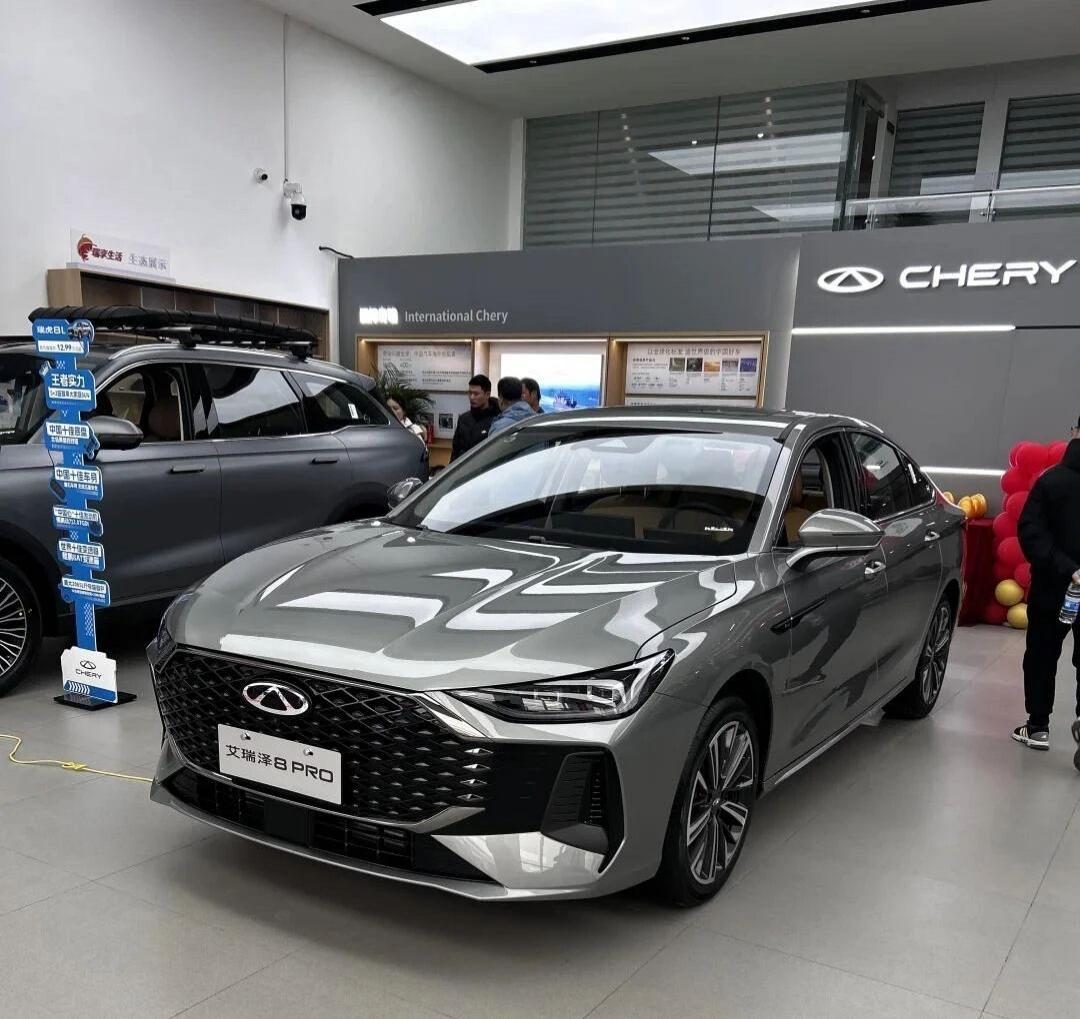 261匹马力杀到！13.29万开走高功艾瑞泽8 PRO 400T，这次真不挤牙膏