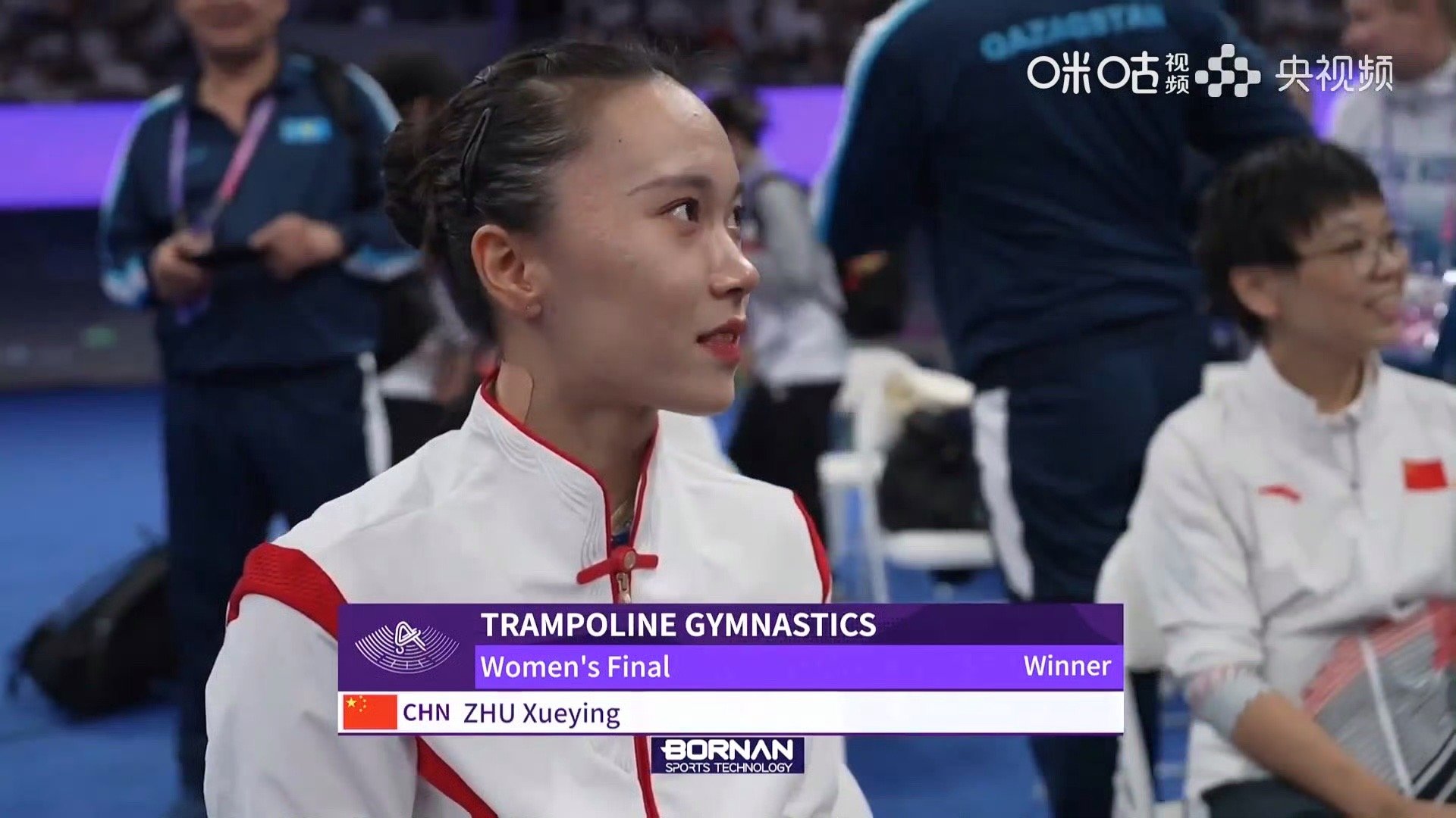 #朱雪莹女子蹦床夺金#  亚运会女子蹦床决赛，中国选手朱雪莹以56.720分夺得