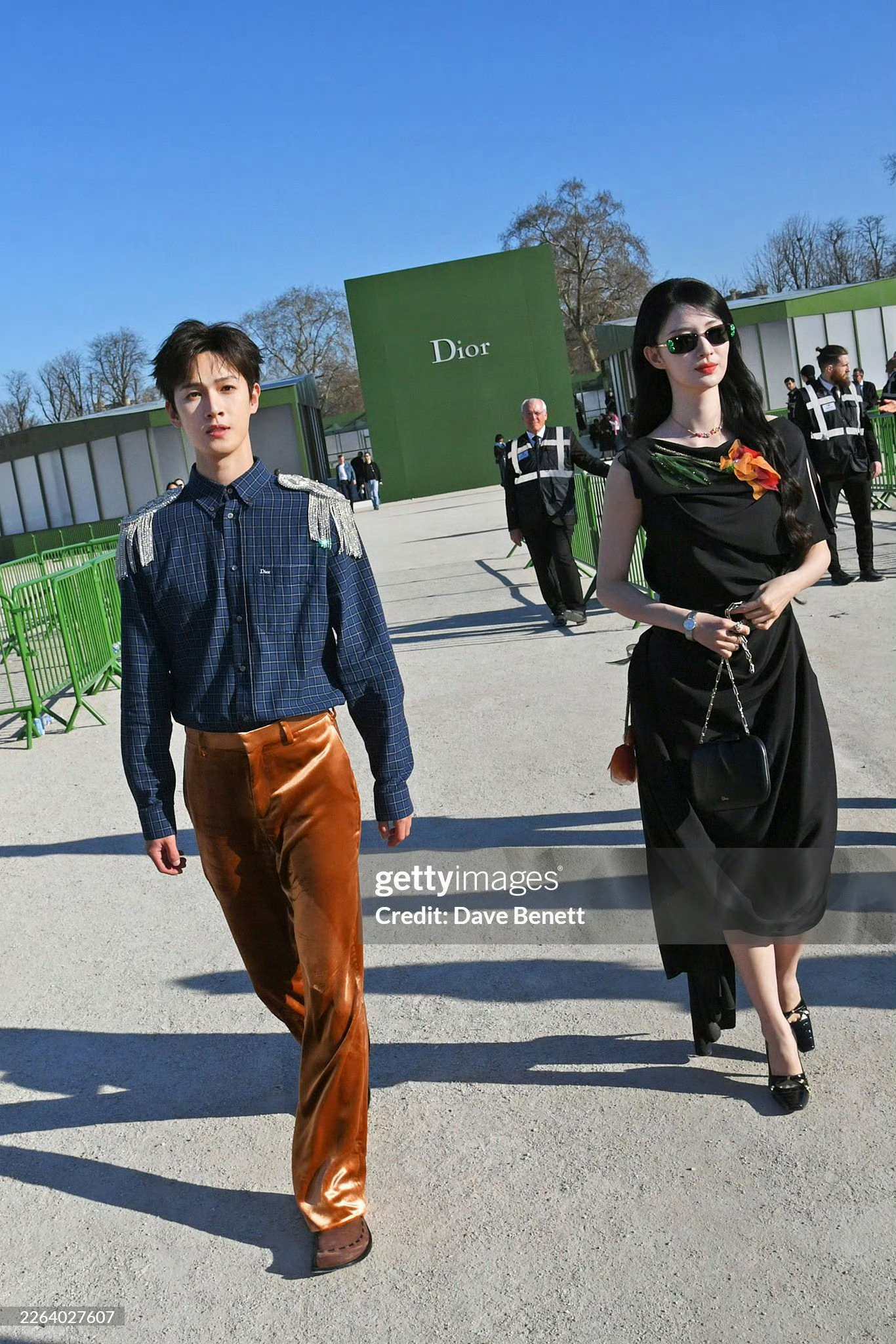 李昀锐、王楚然的G社合照 Dior生图