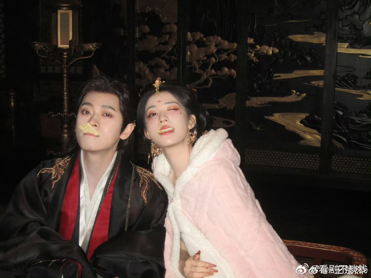 王楚然丞磊成何体统云合集均破2000w，抖话题播放量后台有效率98% 厉害了 