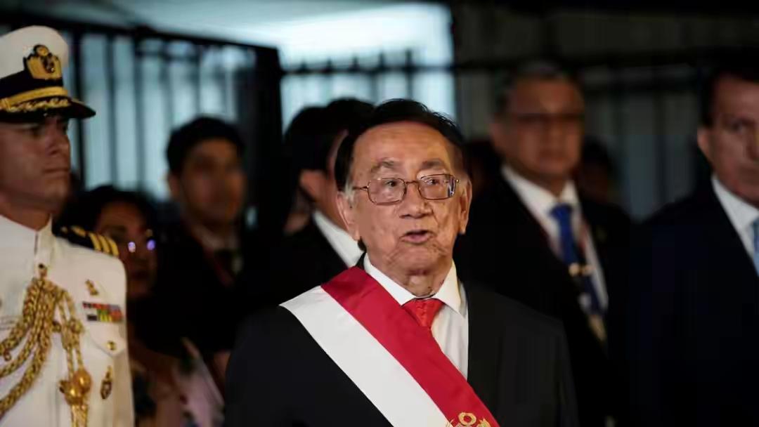 秘鲁总统公开演讲称：德国会参加二战，是因为犹太人控制了银行业！
现在美国又是如此