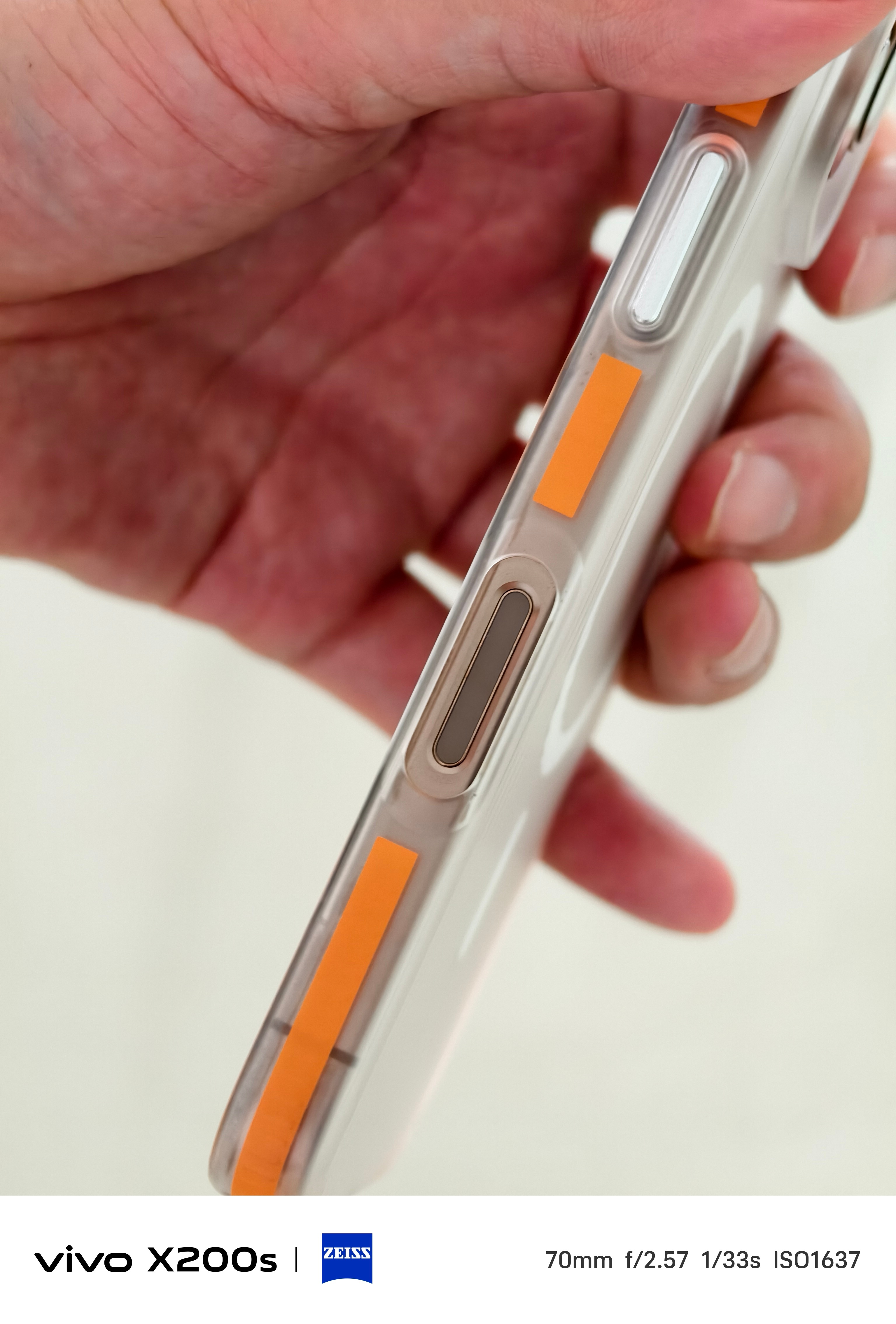 iPhone拍照键或被取消虽然我也觉得这个按键没什么用但是应该不至于两代而终吧不