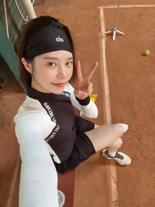 ୧⍤⃝🎾今天是红土网球甜妹👭