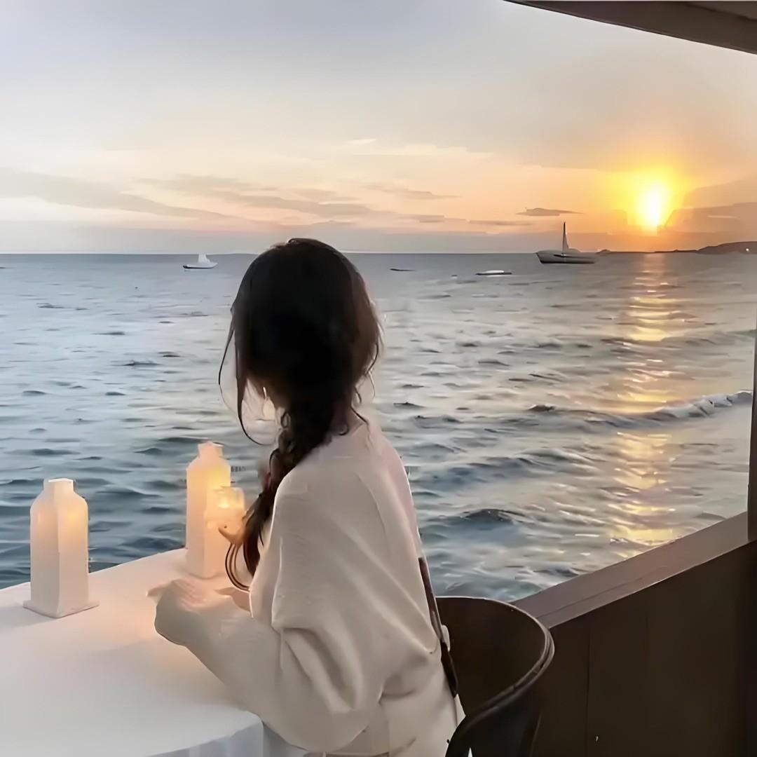 [微风]满庭芳·心净天光
原创/首发

.

逝水东流，前尘纷纭，几番聚散烟罗。