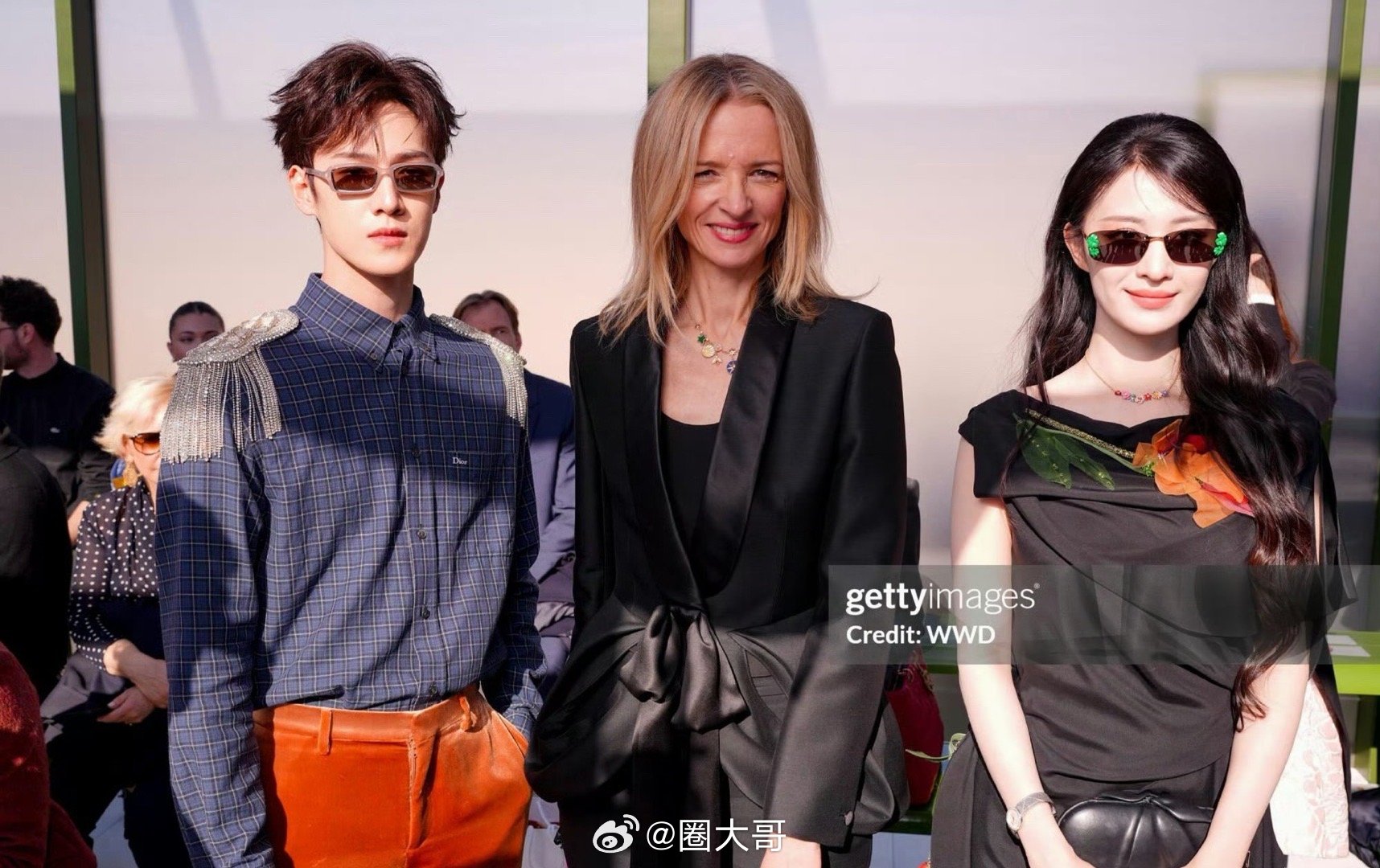 导演快给李昀锐王楚然递本子哇塞了啊，李昀锐、王楚然在巴黎时装周的同框照，已经开始