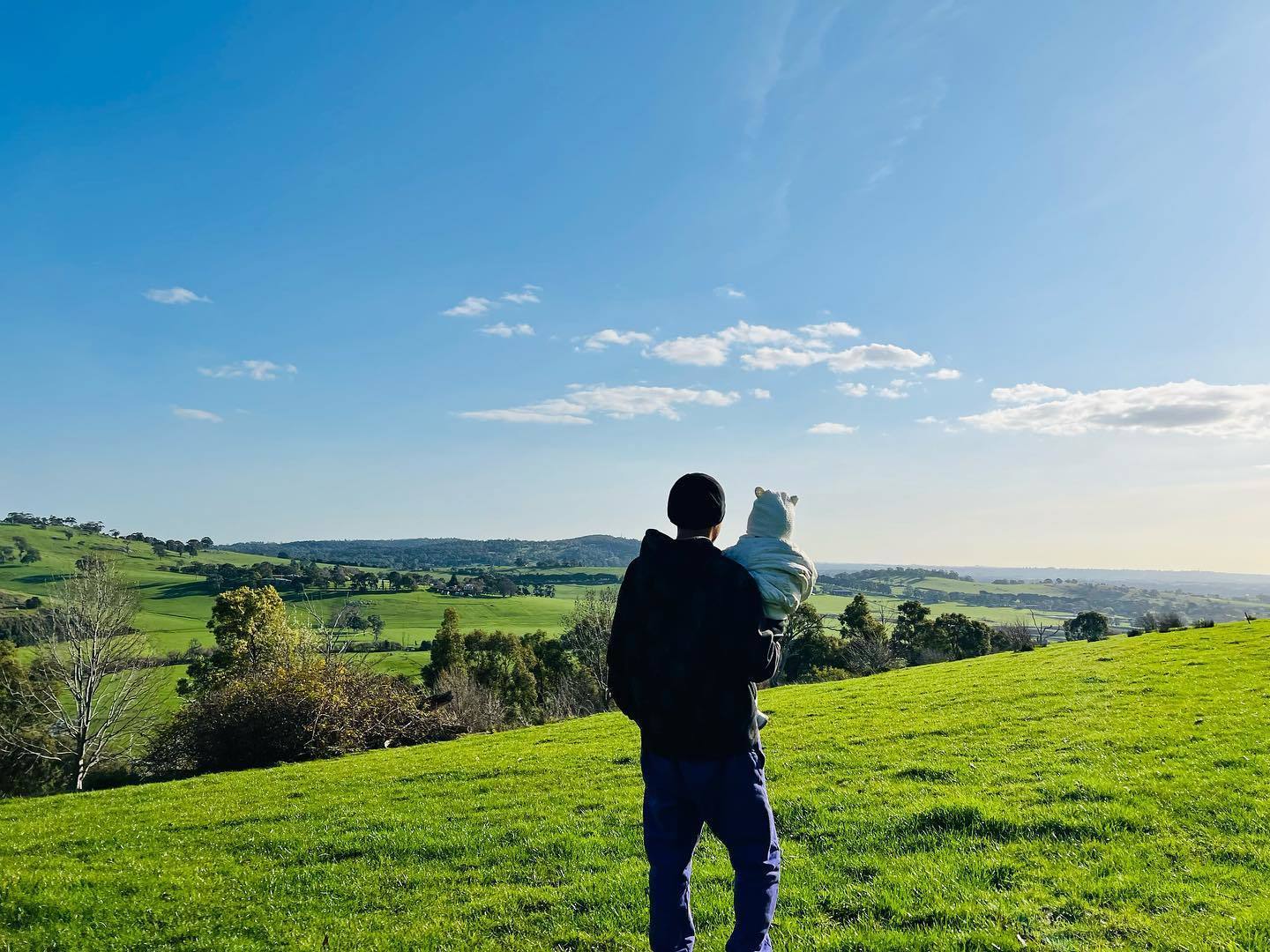 #昆凌[超话]# 杰伦：珍惜陪他們的每一刻 ☀️ Cherishing ever