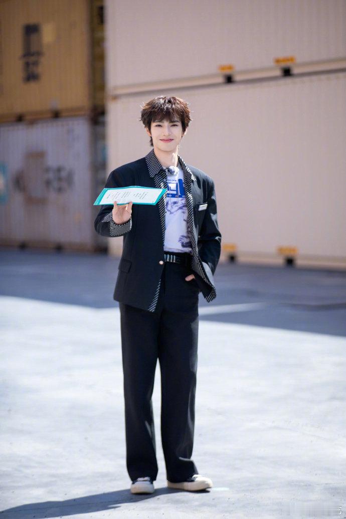 合伙人今日开播 全新一季热血来袭，原班人马默契升级，伦敦开店之旅正式启程！合伙人