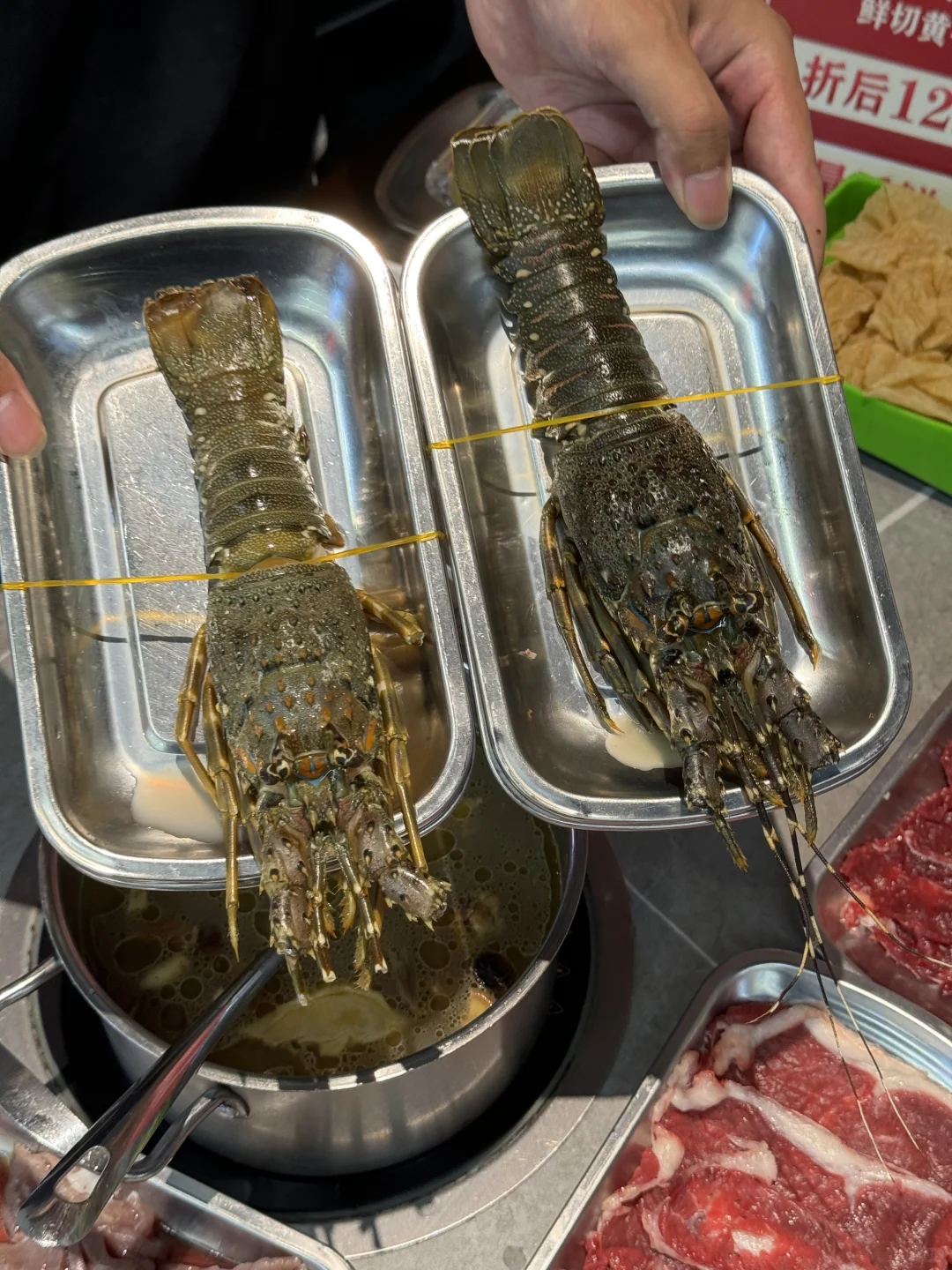 🌟🍴复古风情海鲜牛肉火锅新体验