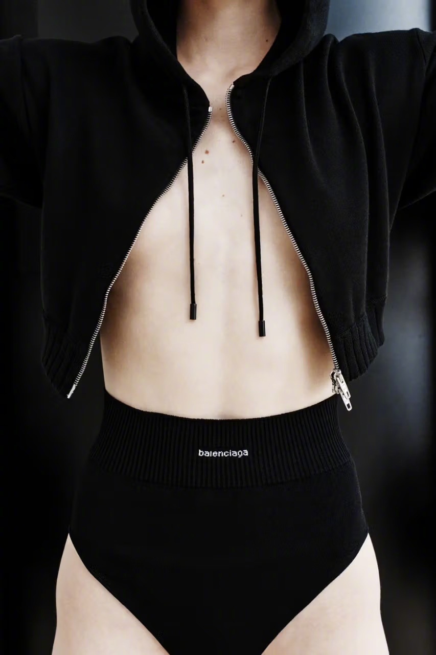 Balenciaga TechWear       ——2026秋季系列Look