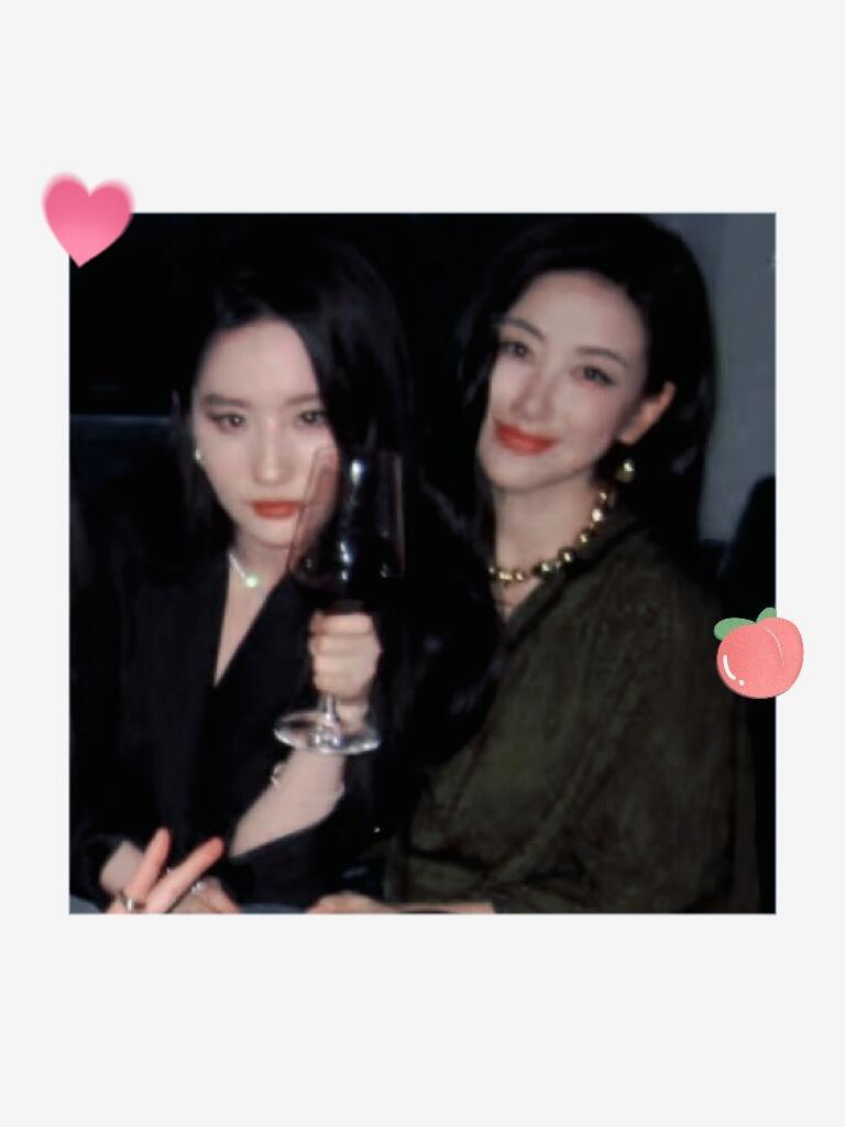 拳头握酒杯🍷哈哈哈哈哈哈哈[笑cry] ​​​