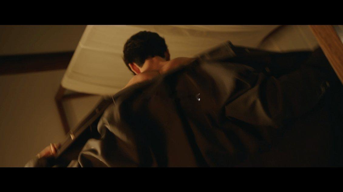 王玉雯演我看陈星旭背肌 都市爱情剧《突然的喜欢》预告这波太懂观众了！王玉雯演绎的