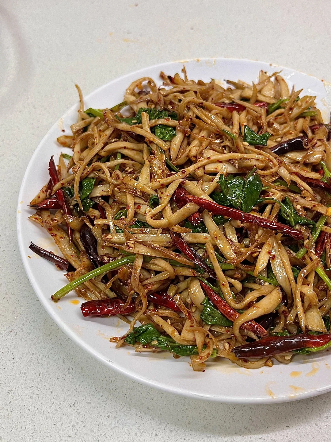 像吃肉一样❓干煸杏鲍菇太香了🤤🤤