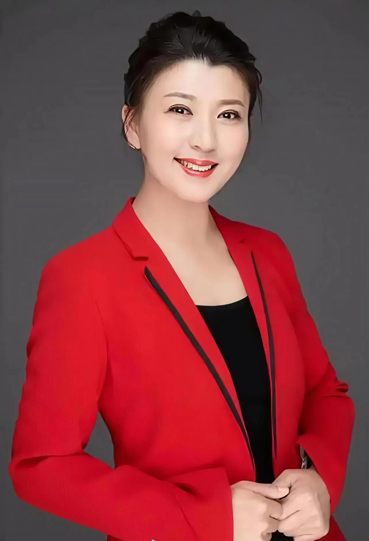 闫学晶是真的慌了，
 
她居然钱都不赚了，
 
注销了6家公司。
当初那个哭着卖