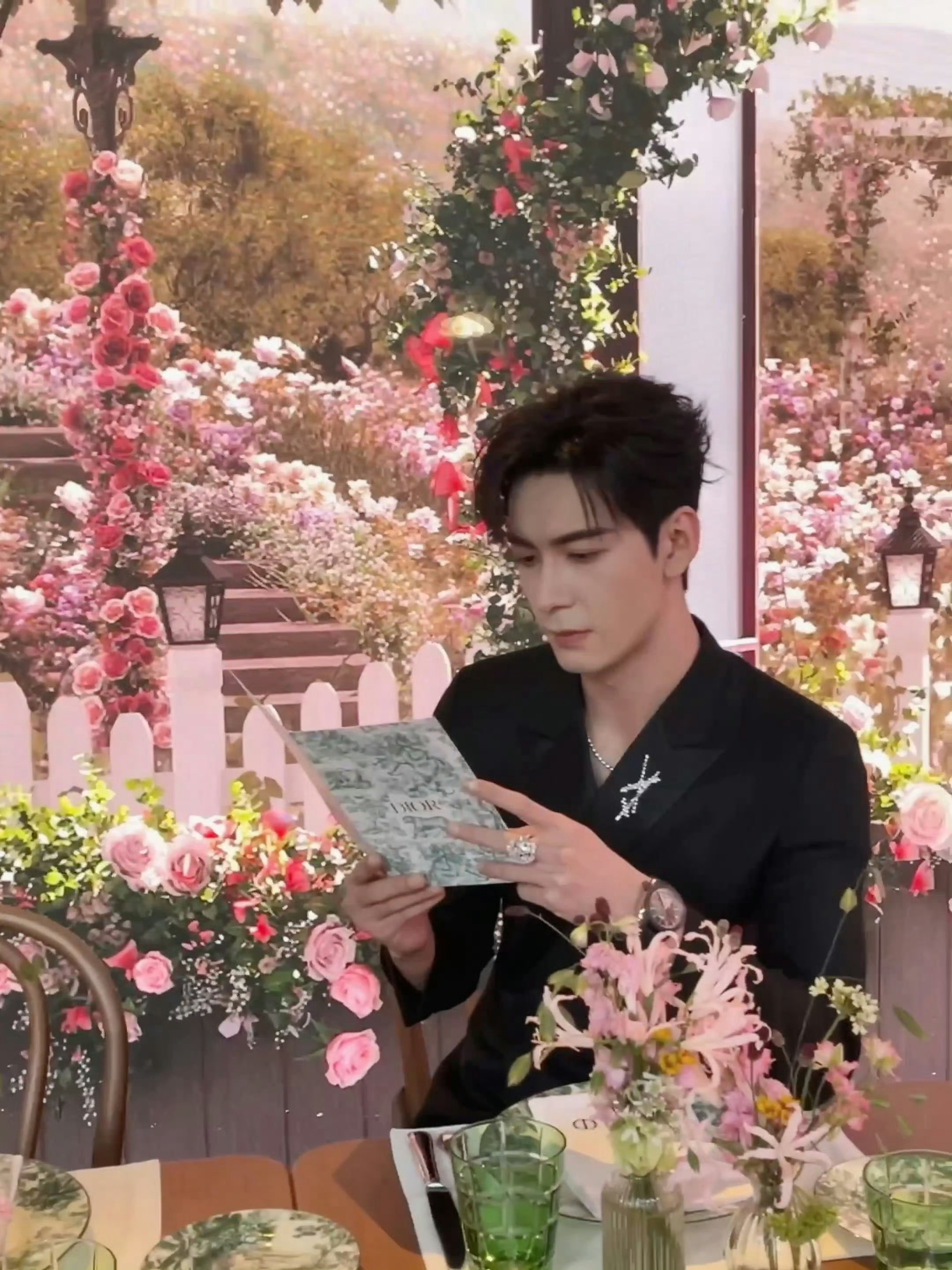 陈星旭dior 活动返图来了，今天状态是真好！ ​​​