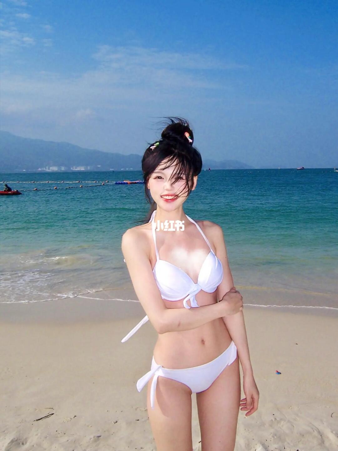 只有痘印哦｜ccd日系夏天海边泳衣拍照
