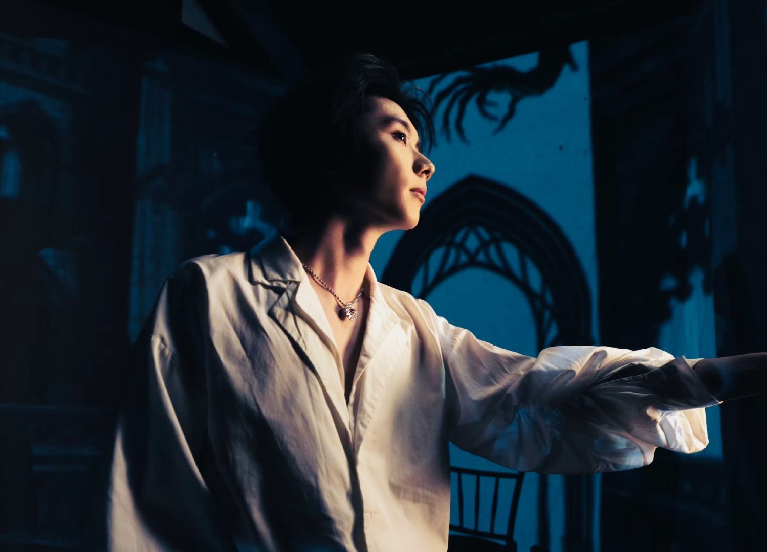 马嘉祺[超话]    💜马嘉祺我们生活在南京 只要见到你 下雨也是好天气​ ​