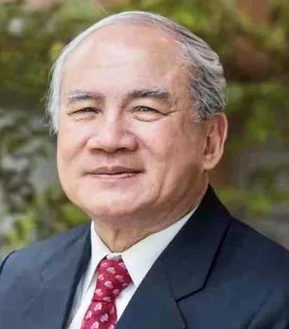 谢长廷：民进党前主席 阴险狡诈的台独两面派
 
谢长廷是民进党第八任主席，身为台