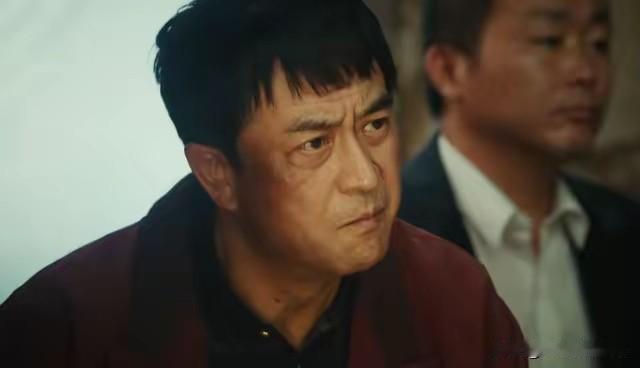 观众对高质量内容的饥渴：《主角》的结构性胜利

在流量为王、甜宠当道的影视寒冬里