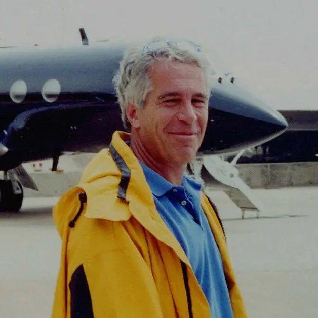 爱泼斯坦为美国和以色列服务：文件曝光总共有6个大人物是后台，其中有克林顿！编号为