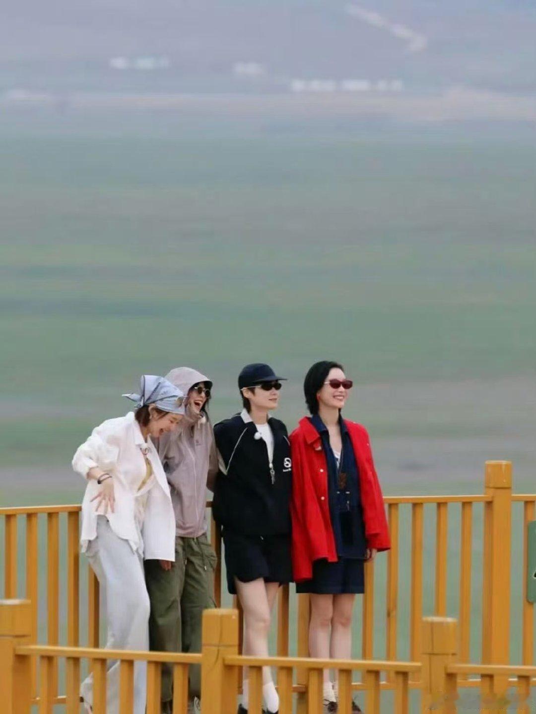 辛芷蕾说旅途毕业倪妮新疆向野之旅到站停车高叶新疆的馕没有三火一水的关系瓷实新疆旅