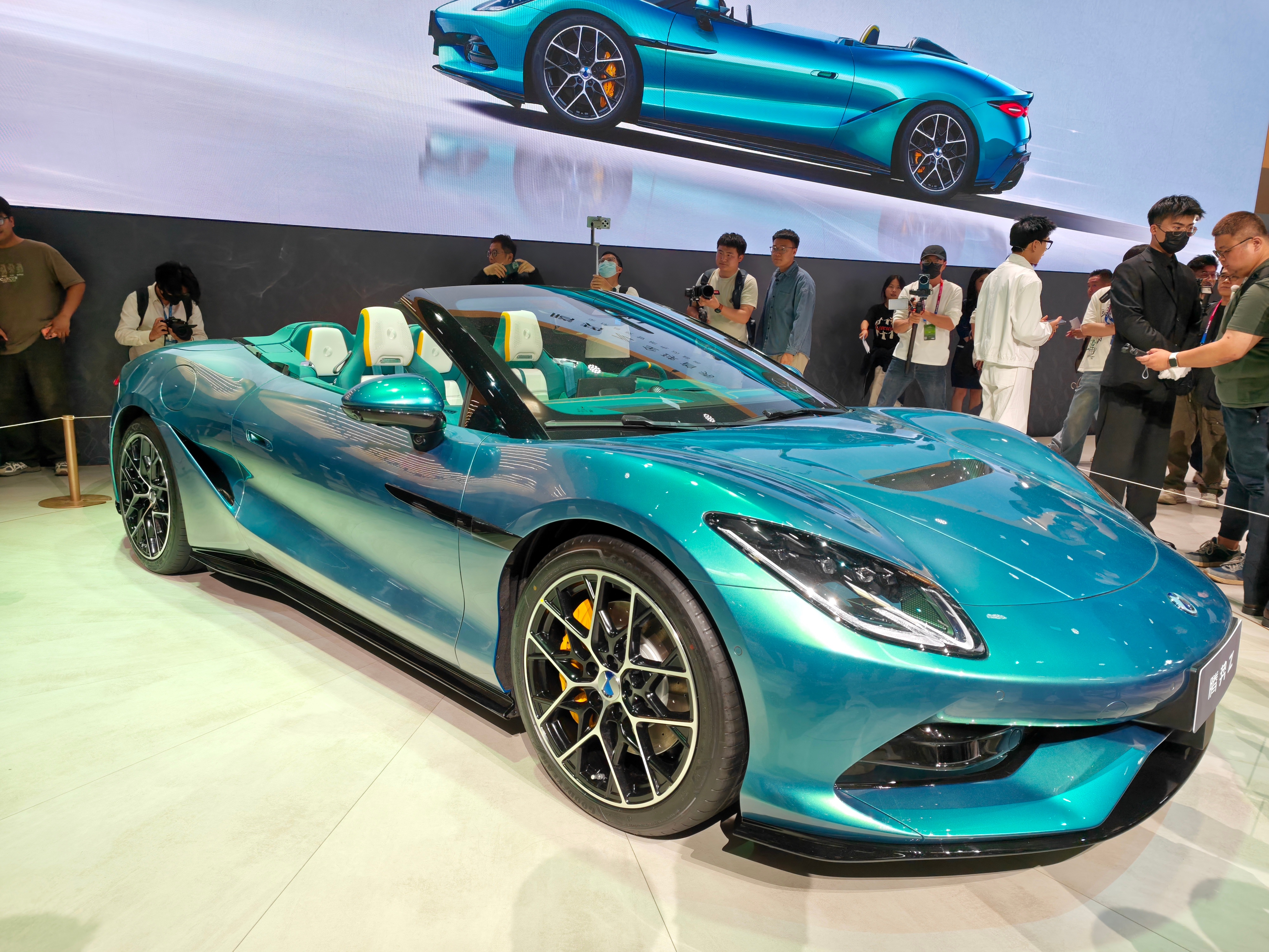 来逛北京车展咯，腾势Z的造型真不错啊，就是没啥腾势味2026北京车展北京车展潮这