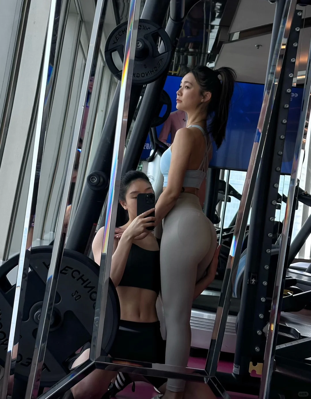 撸铁女孩真得好快乐