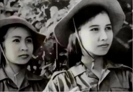 1979年，黄干宗被两个越南女兵“掳”进了大山深处。他本以为自己必死无疑，却没想