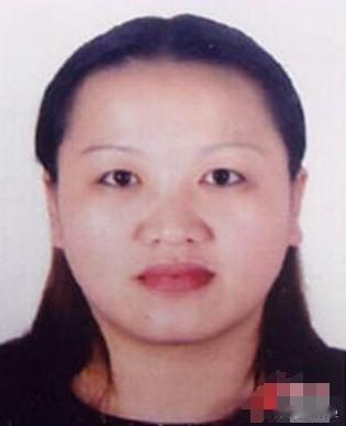 2000年，上海一女子私吞92万公款，怀着身孕逃亡泰国，嫁给了泰国残疾男子，警方