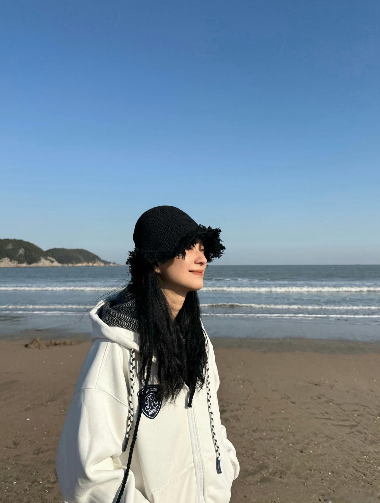 【梨爱撕+濑币戈=绯闻的故事会02】妹子的空间@妹子：一，我永远把锅贴当朋友，谁