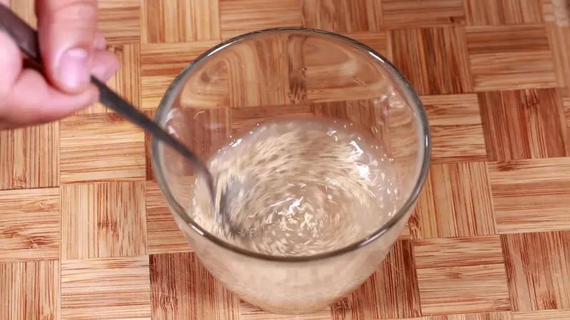 记录我的2025炒菜小技巧，炒鸡蛋加温水搅拌更松软。‌‌