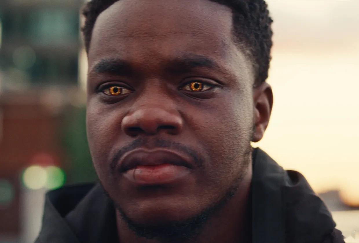 奈飞宣布续订《超细胞新人类》第二季。 ​​​