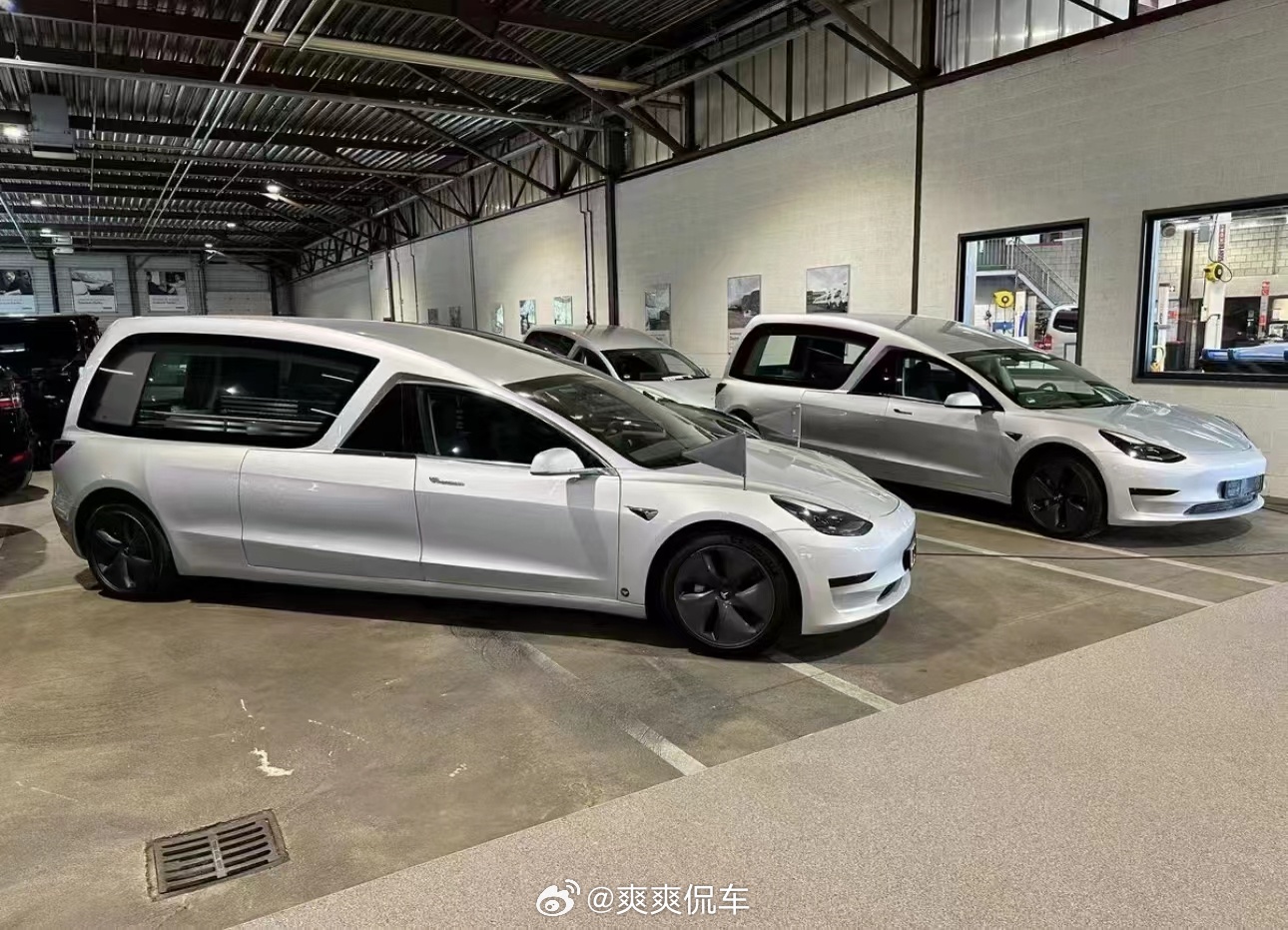 话说，这个版本的特斯拉还是头回见。。。[哆啦A梦吃惊][哆啦A梦吃惊]#特斯拉#