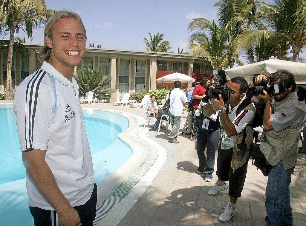 阿根廷球员老照片  卢西亚诺·菲格罗亚，阿根廷国家队 2004。 