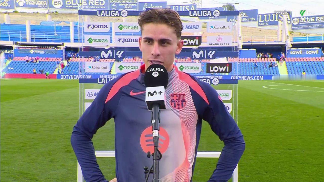 你是不是很渴望摘下面具啊？费尔明：“非常，非常。”戴着它踢球是不是很烦人？费尔明