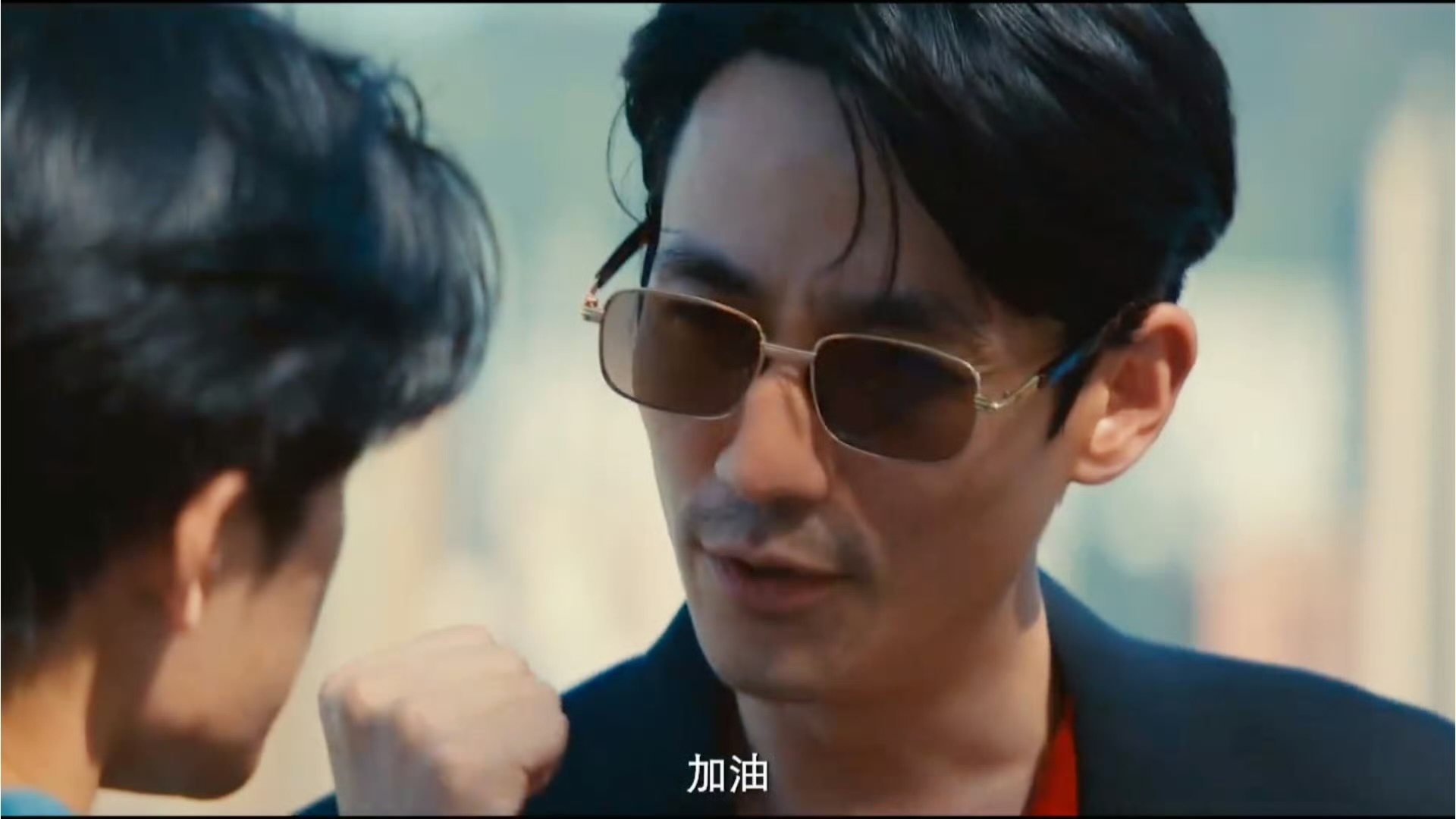 空枪极限定档，朱一龙帅我一大跳！所有人感受这两个镜头！！好久没看到这种类型的电影
