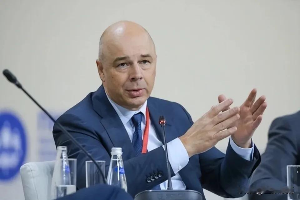 俄罗斯财长西卢安诺夫称，从GDP来说，金砖国家已超过G7，而且随着经济体量的上涨