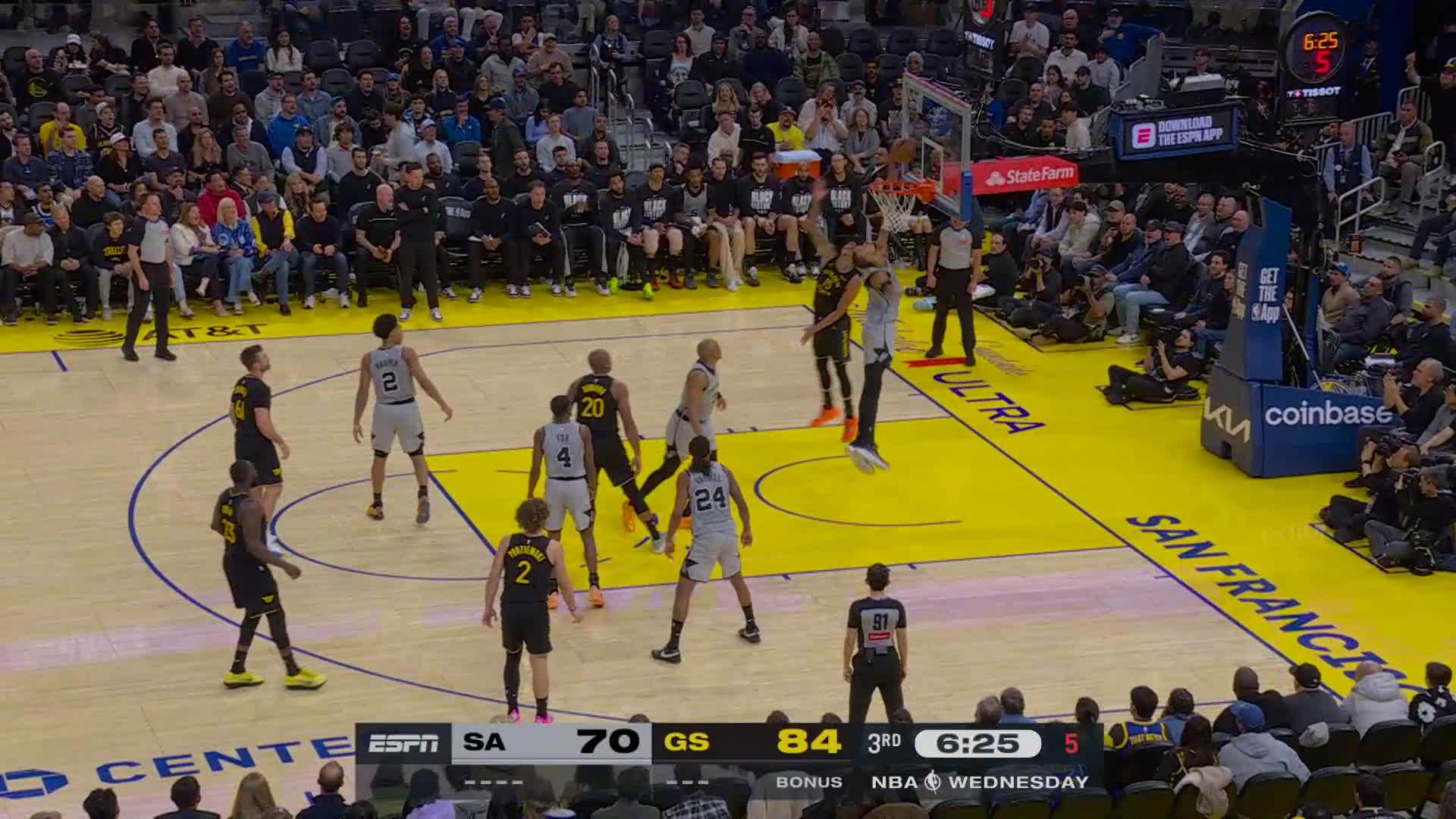 勇士连得6分，打停对手🔥勇士86:70马刺。马刺vs勇士