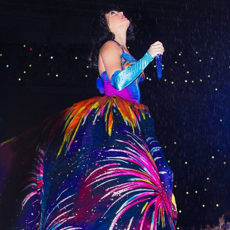 烟火来了🎆 🇺🇸 iTunes US:187. katyperry — “