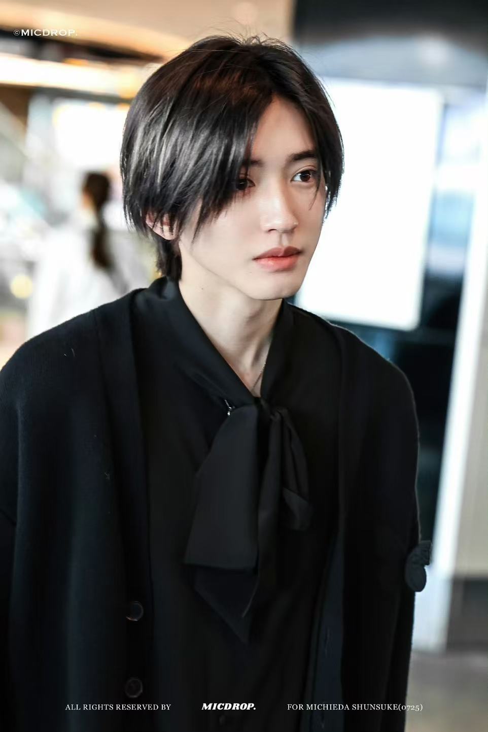 道枝骏佑韩国路透 大明星又来啦 完全BJD，等待这个新电影道枝骏佑韩国到达