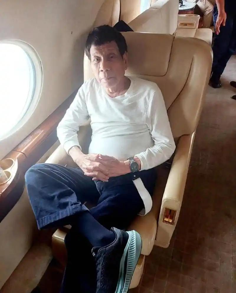 请神容易送神难。现在的海牙国际法院犯难了。也不知得到什么好处，一时头脑发热，签署