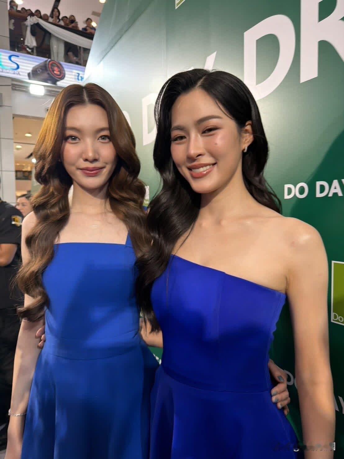 【Lingling害羞回应全球第一美】凭借 2200 万票斩获《Netizens