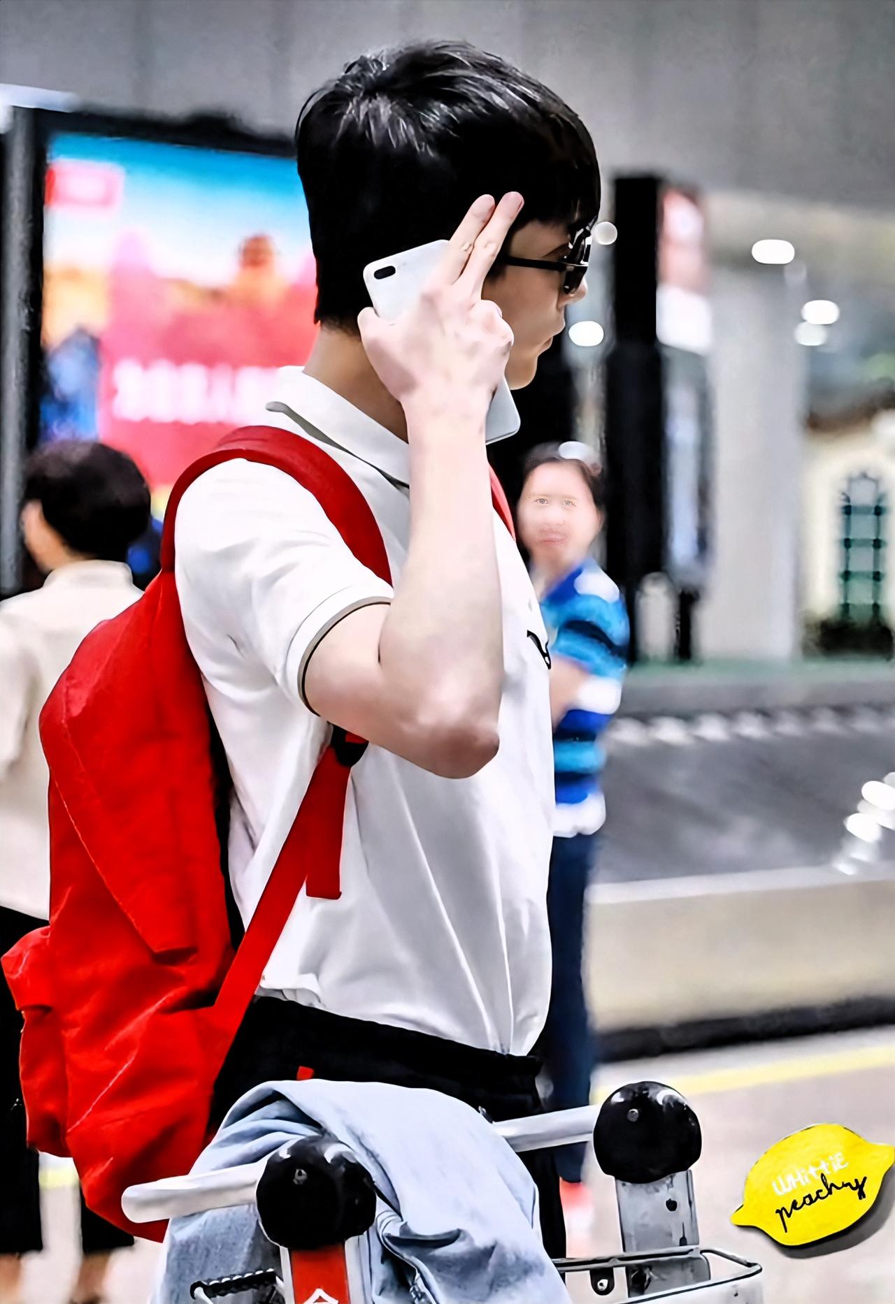 我们家的萌萌不管什么时候都很帅萌萌美照 萌萌男生