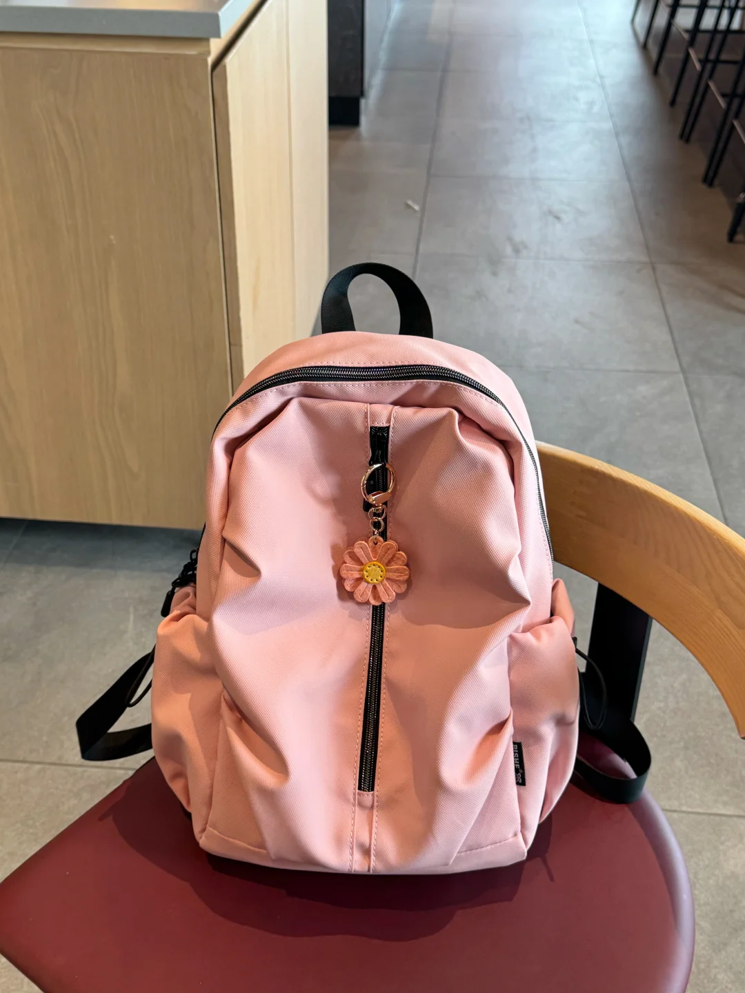 我的旅行搭子✈️ 粉色贝壳背包➕花花挂件…