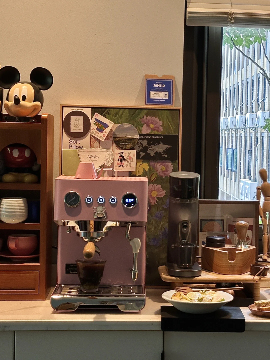 🌬️台风天的咖啡角与百香果渍秋桃🍑