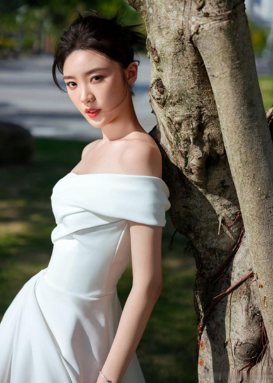 张月回应有种张月提到者来女再度落泪 张月说乘风里的姐姐都很有种，而这份认知来自者