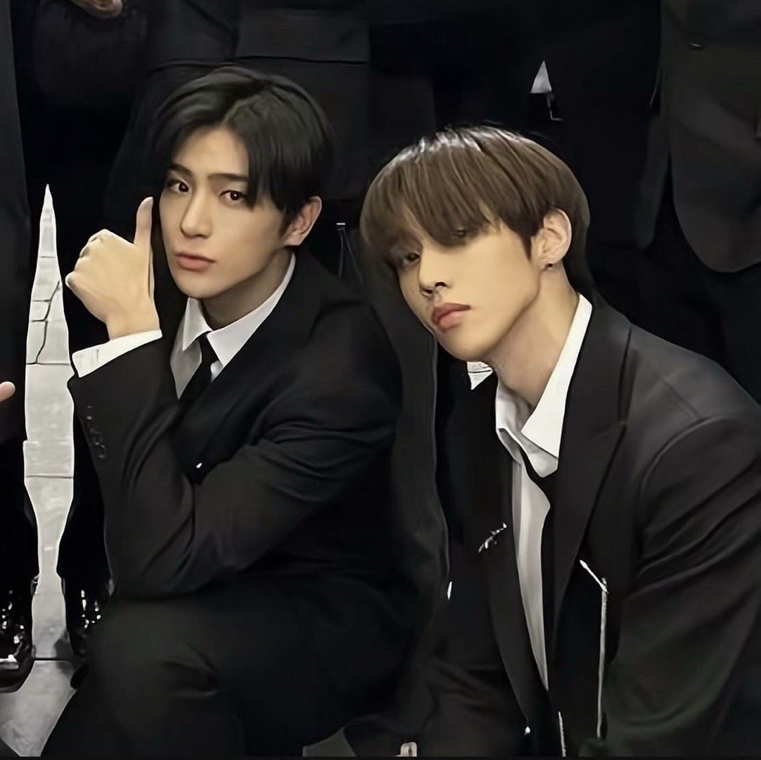 光看这张图 你们觉得谁1谁0 